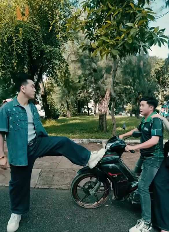 ƯNG HOÀN PHÚC - 5GOAL SPORT